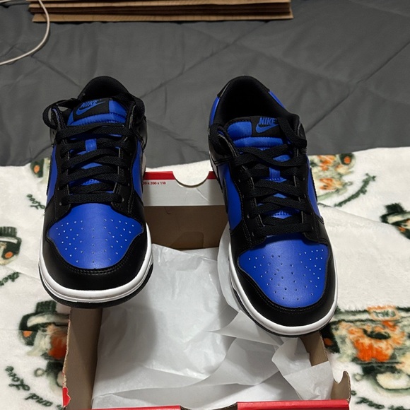 Nike Men's Black and Royal Blue Sneakers - Picture 1 of 6